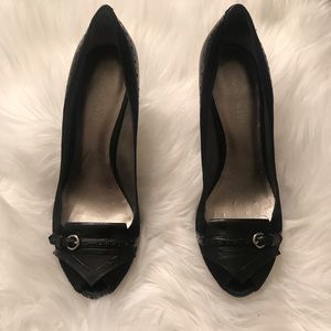Nine West black peep toe pump